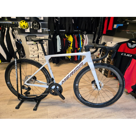 Roadbike Merida Scultura 8000 Ultegra Di2 2026