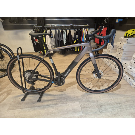 Electric gravel bike Trek Checkpoint+ SL5